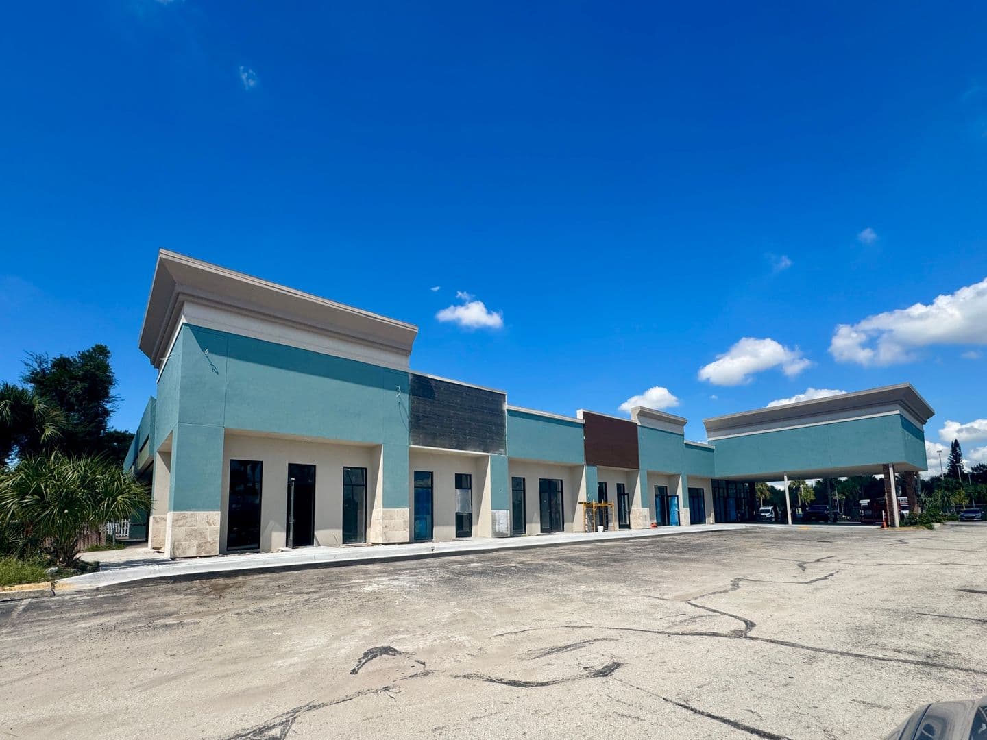 Orlando Condo: 7900 S Orange Blossom Trail #1062
