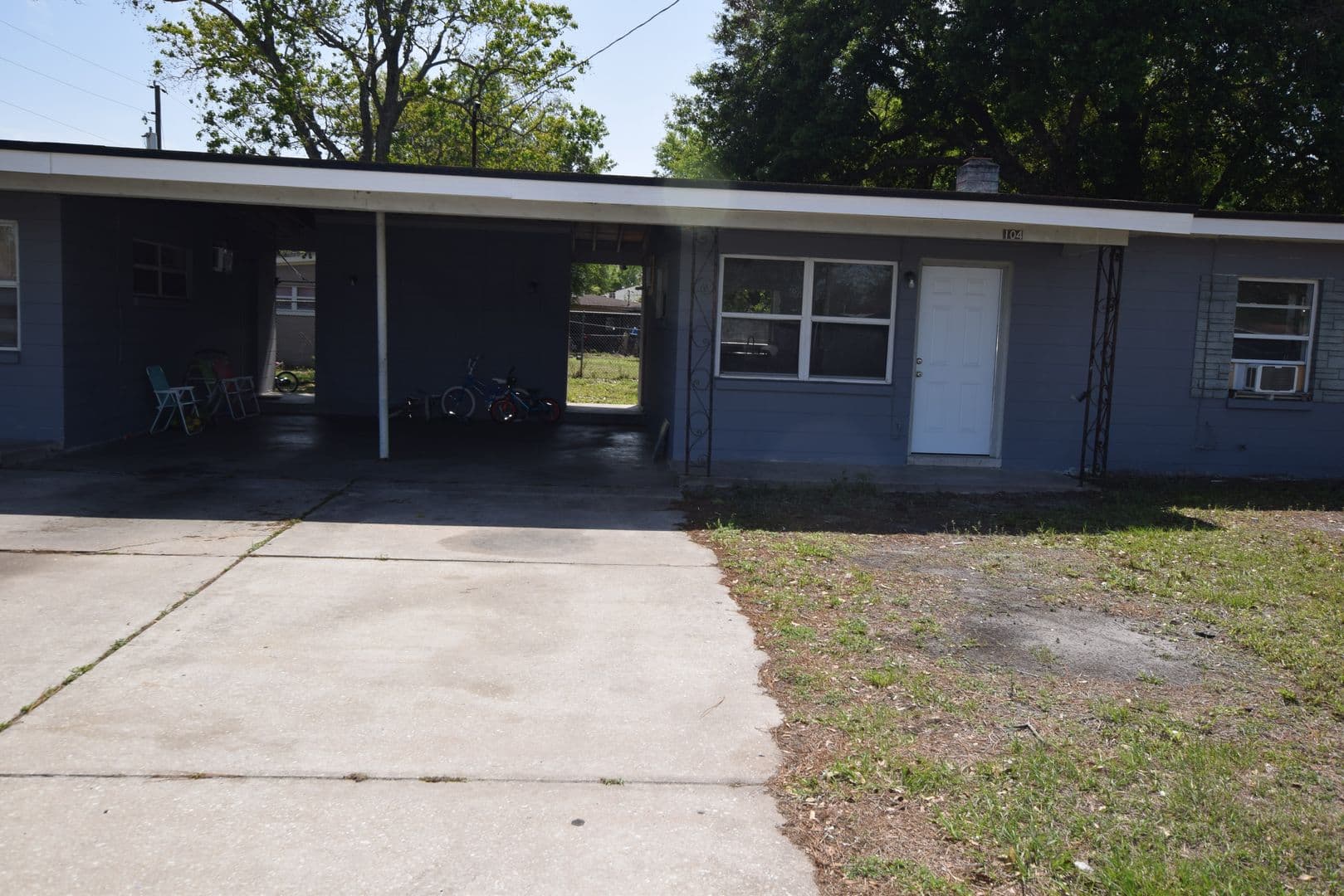 Orlando House: 104 W Lancaster Road