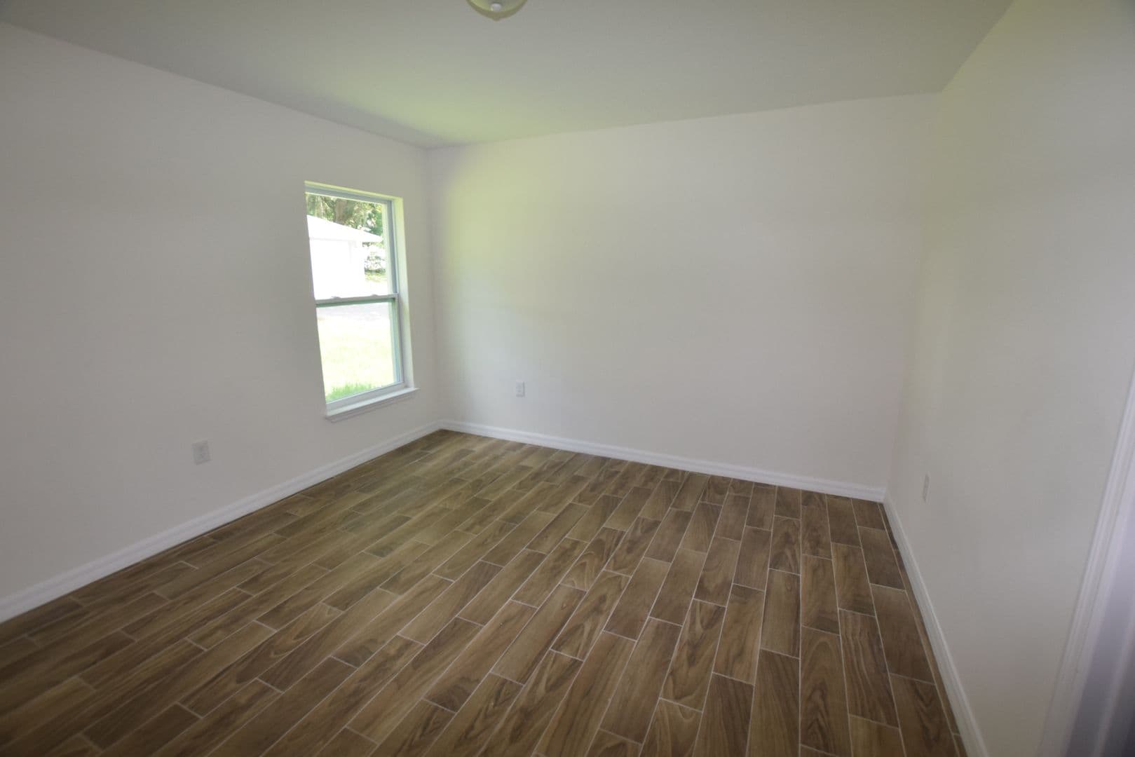 Winter Haven House: 2318 W Cannon Ter NW #B