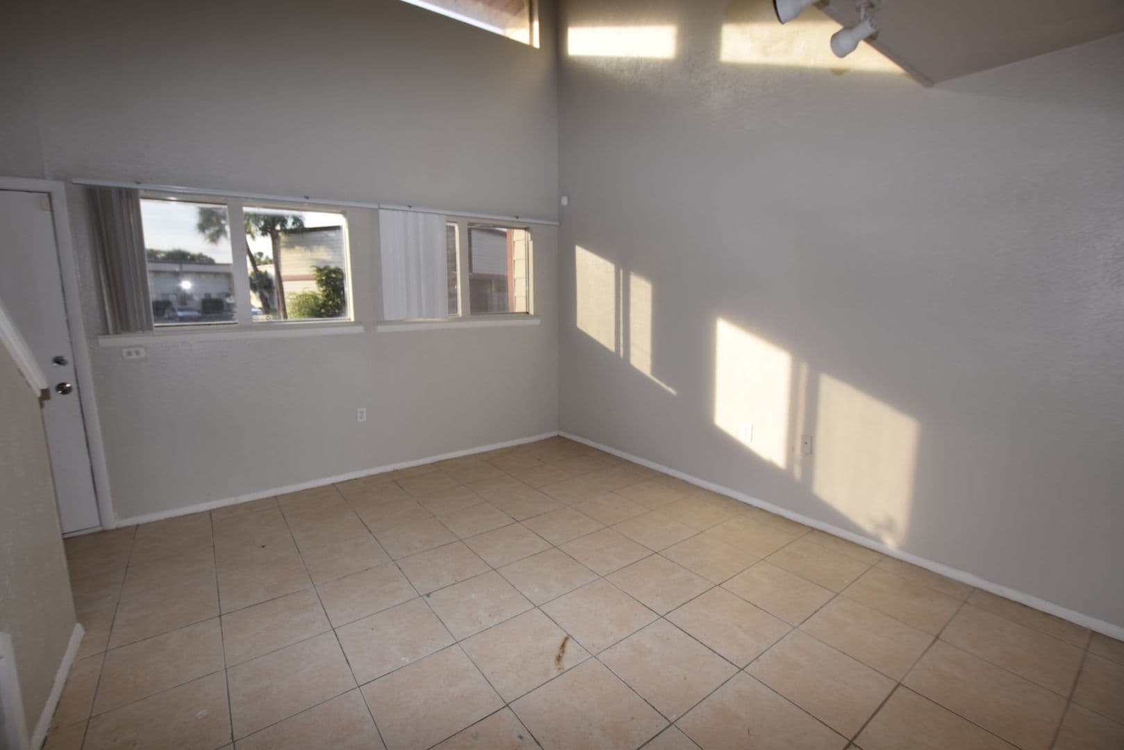 Orlando House: 3916 Crayrich Circle