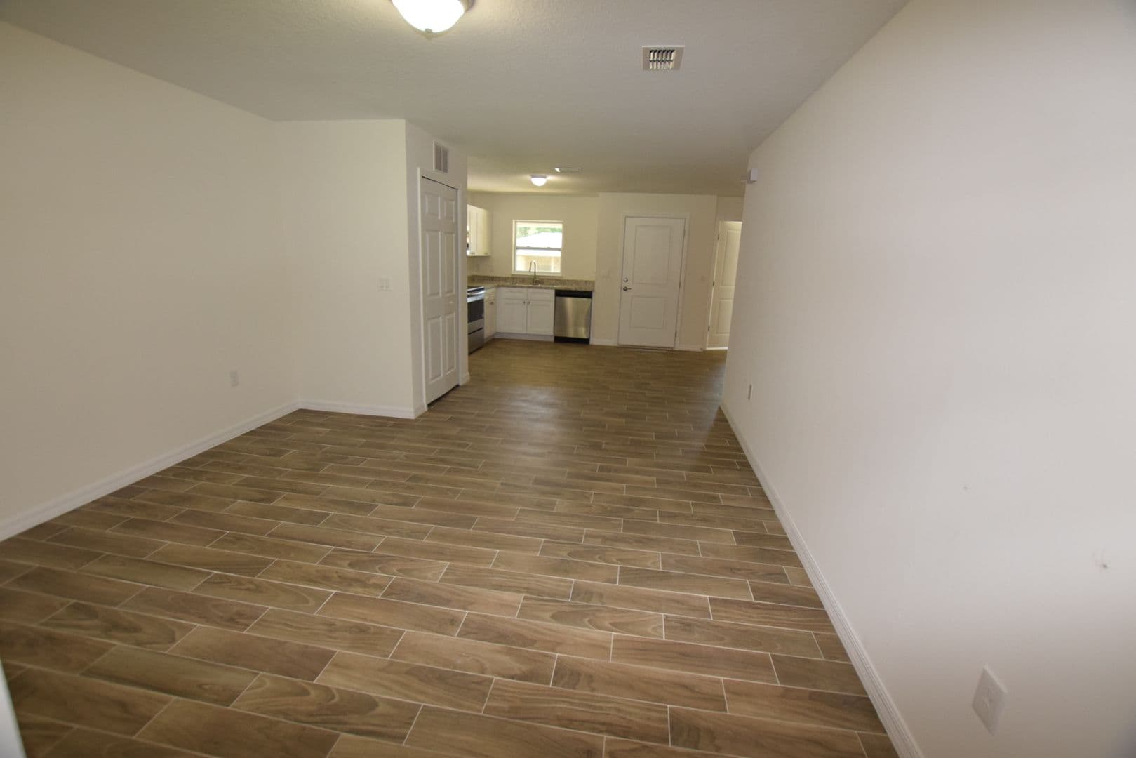 Winter Haven House: 2318 W Cannon Ter NW #A
