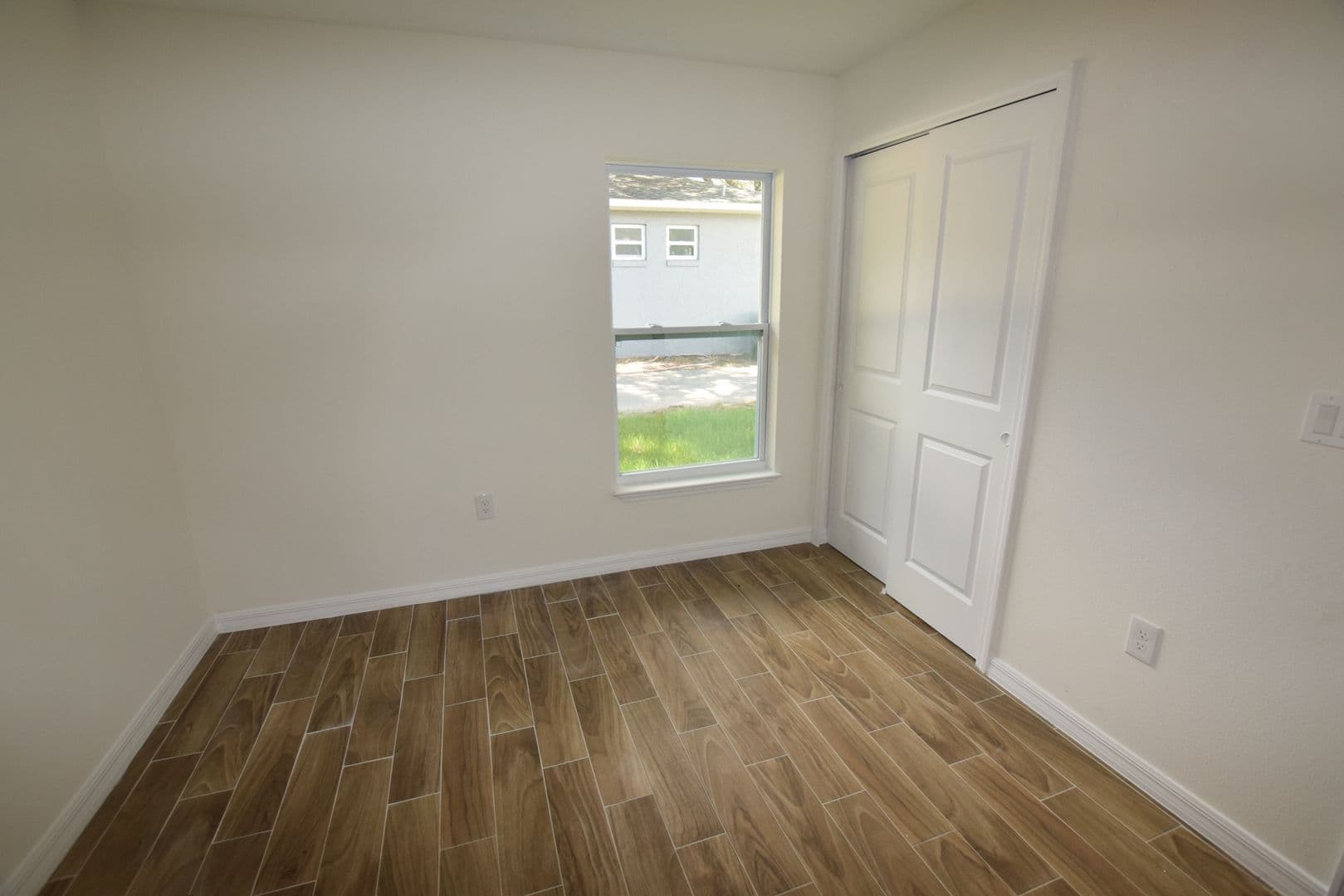 Winter Haven House: 2318 W Cannon Ter NW #B