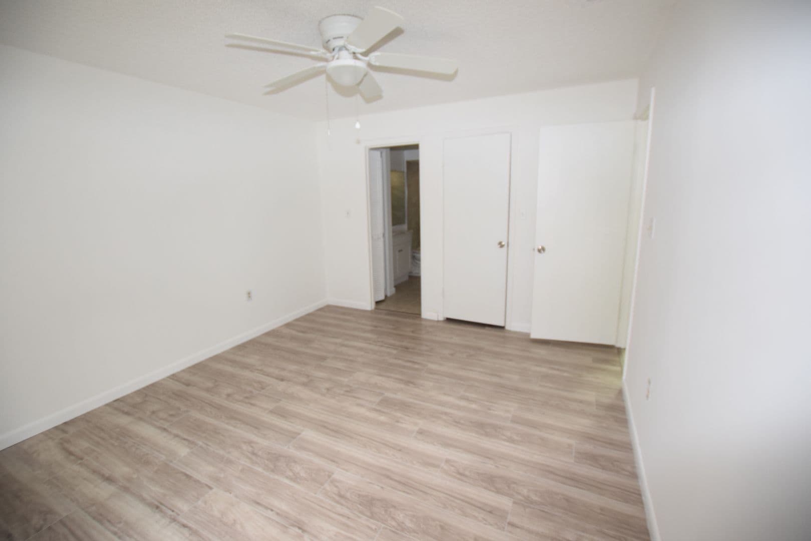 Leesburg Townhome: 910 Sumter Street