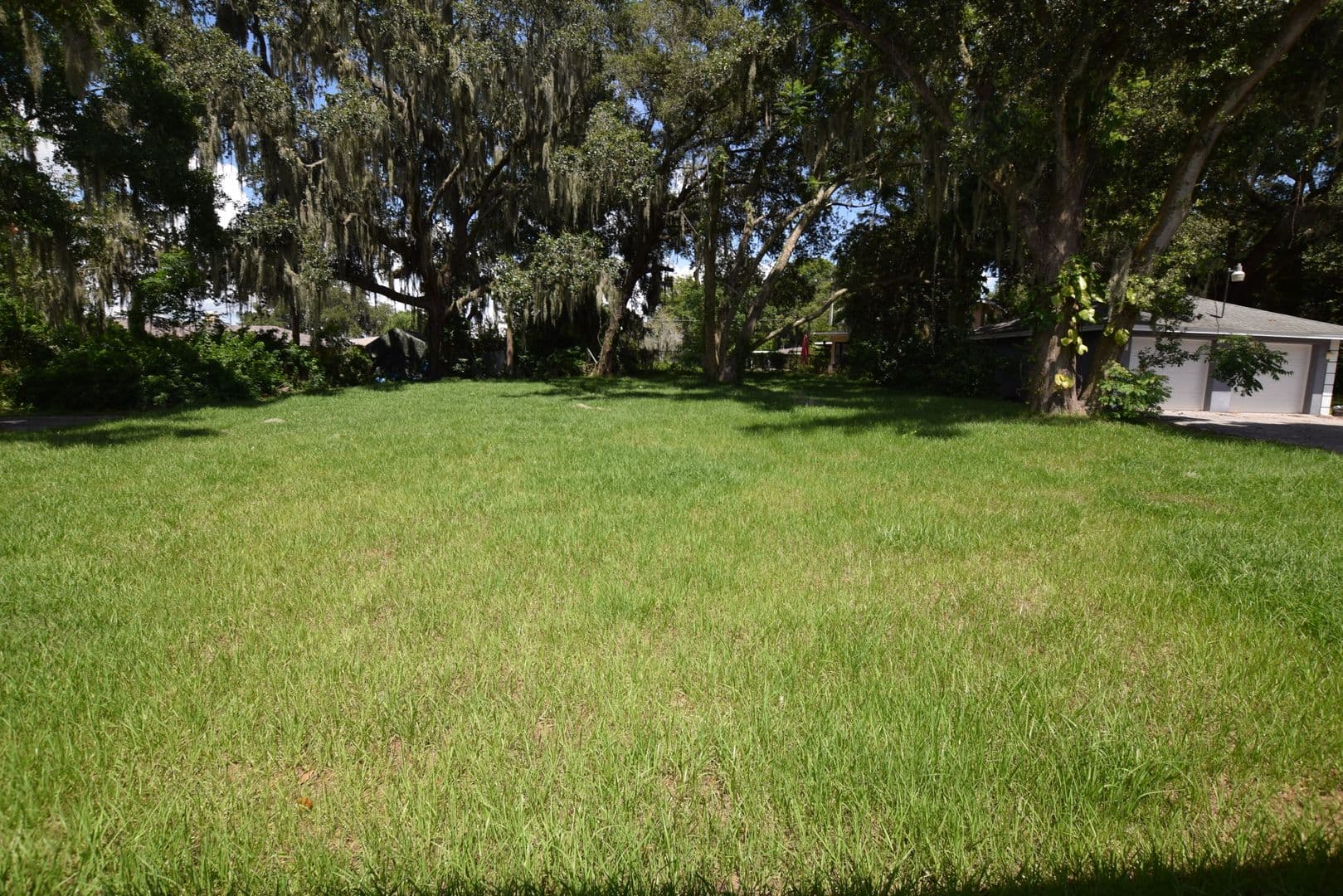 Winter Haven House: 2318 W Cannon Ter NW #B