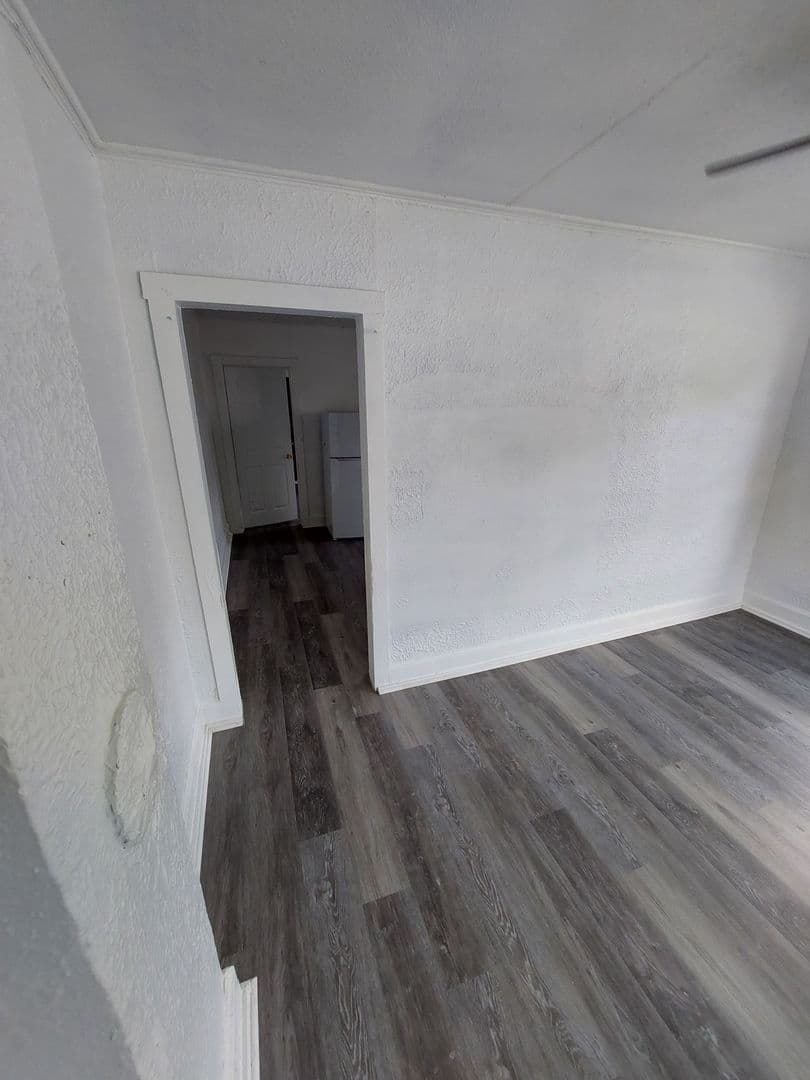 Ocala House: 1016 NE 8th Ave