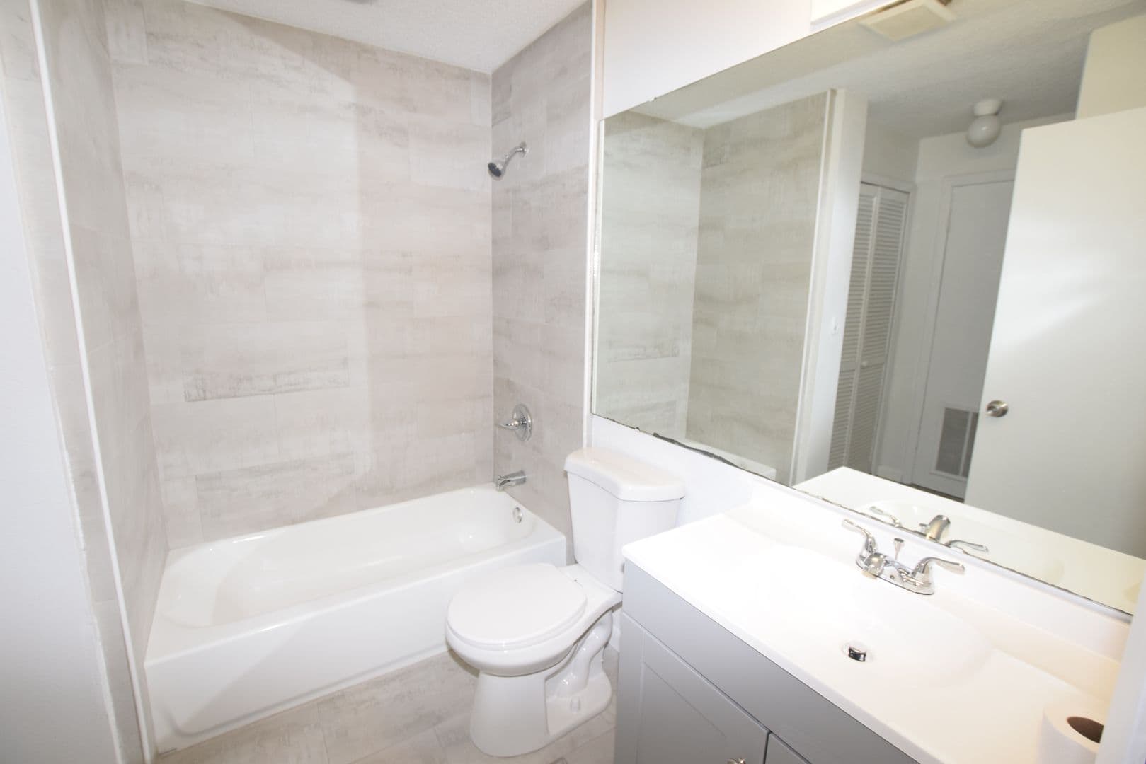 Leesburg Townhome: 908 Sumter Street
