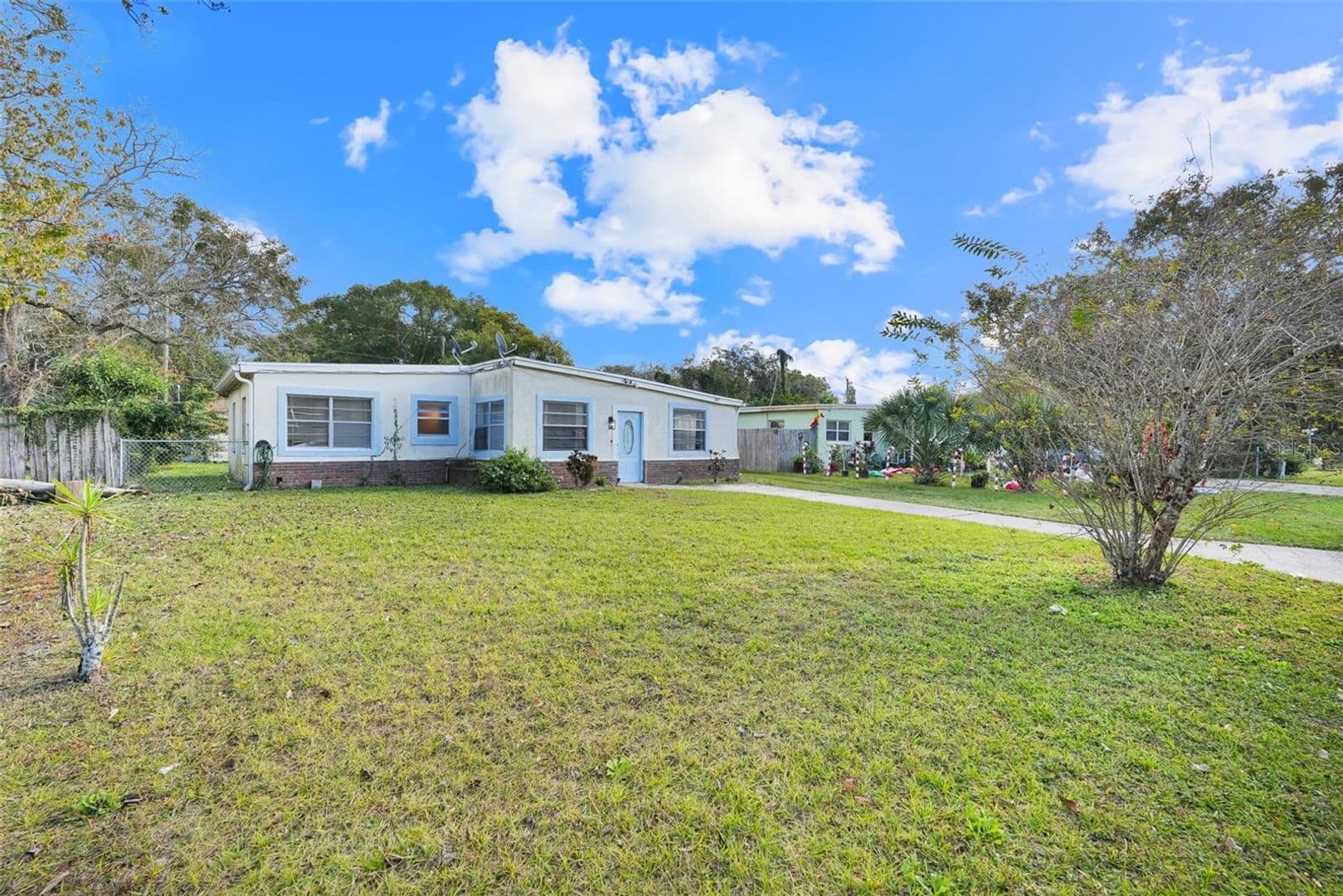 Sanford House: 107 Garrison Dr.