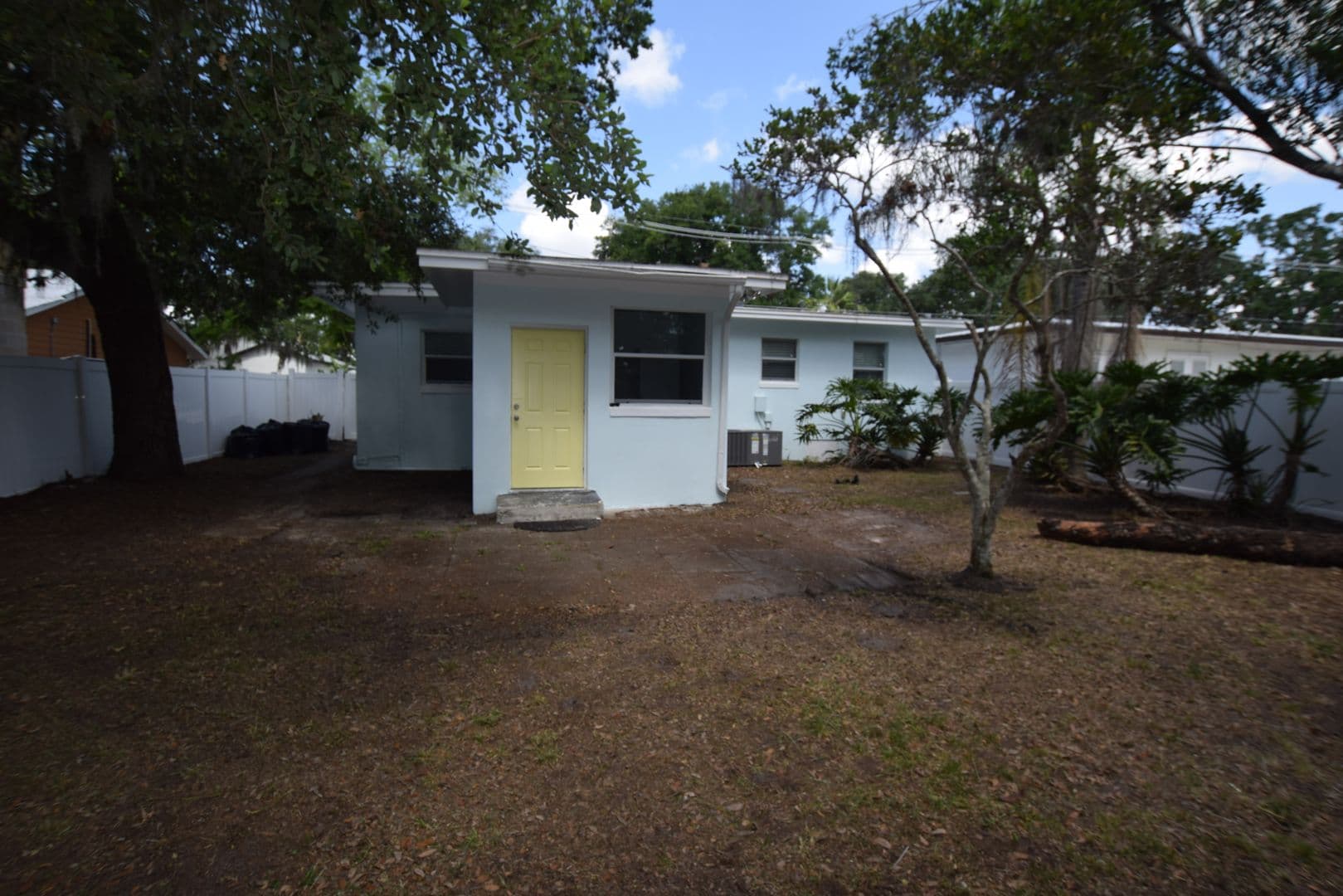 Belle Isle House: 2212 Hoffner Avenue