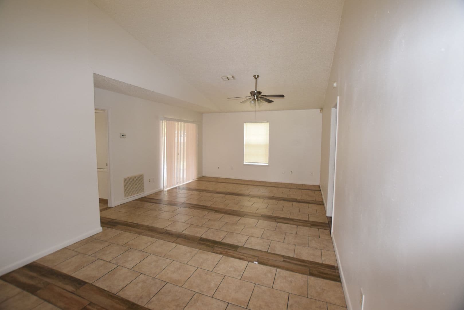 Orlando House: 38 N. Hudson Street