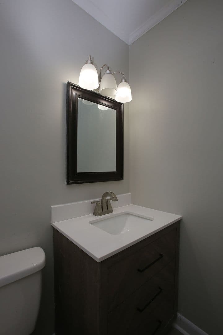 Columbia Apartment: 7251 Patricia Dr.