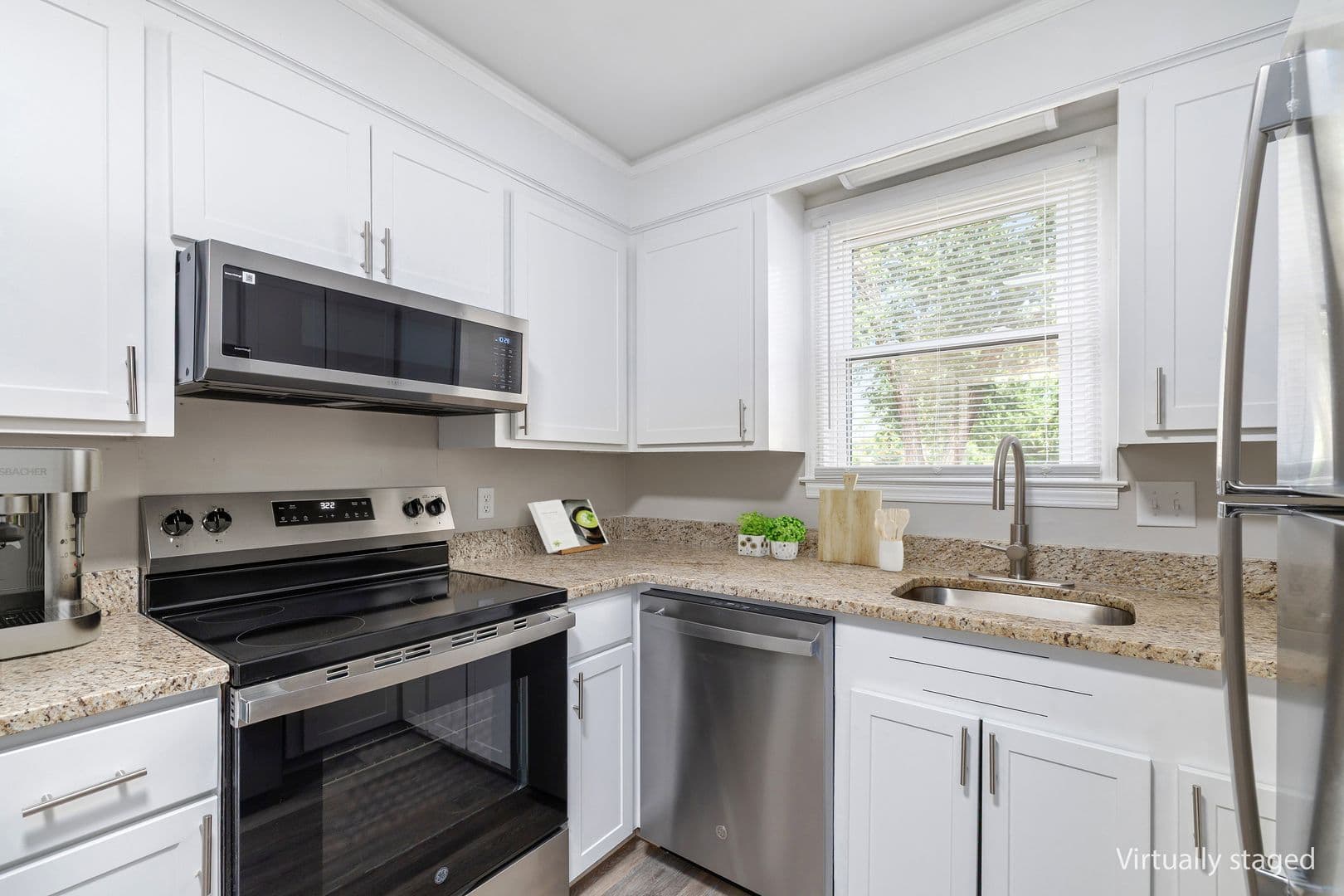 Sumter Apartment: 11 Highland Avenue