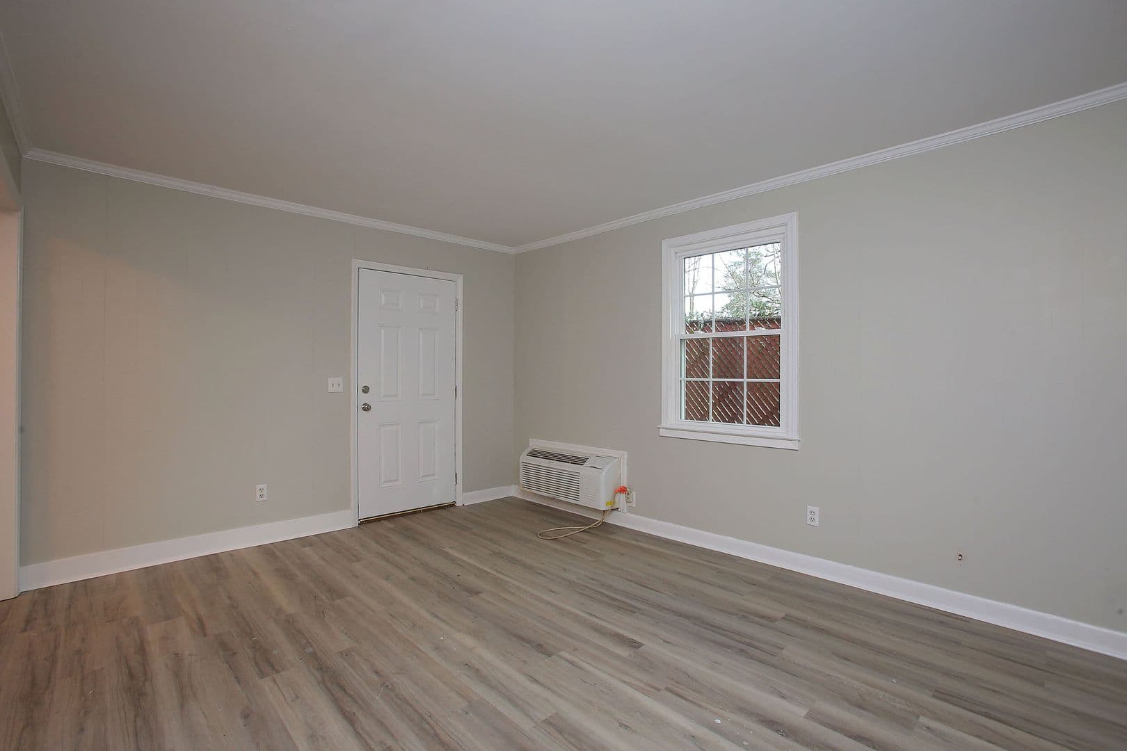 Columbia Apartment: 7251 Patricia Dr.