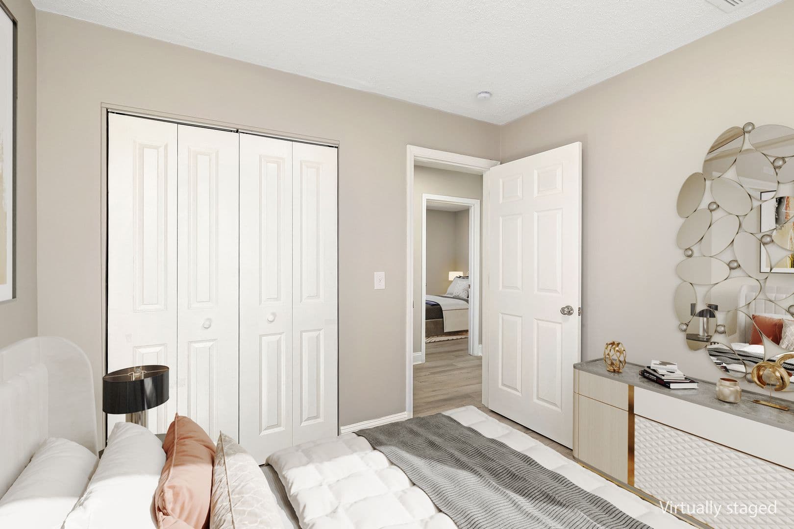 Sumter Apartment: 934-938 Houck St