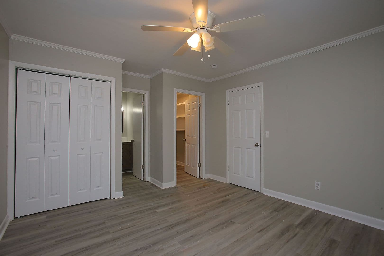 Columbia Apartment: 7251 Patricia Dr.