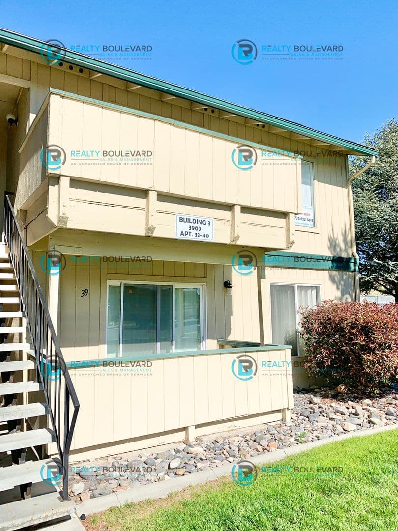 Reno House: 3909 Clear Acre Lane