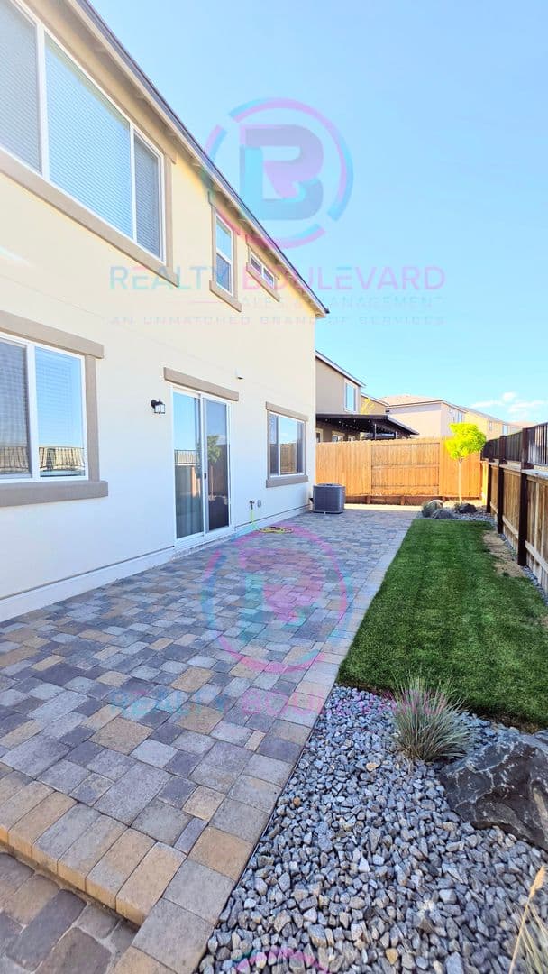 Sparks House: 6996 Mount Nimba St