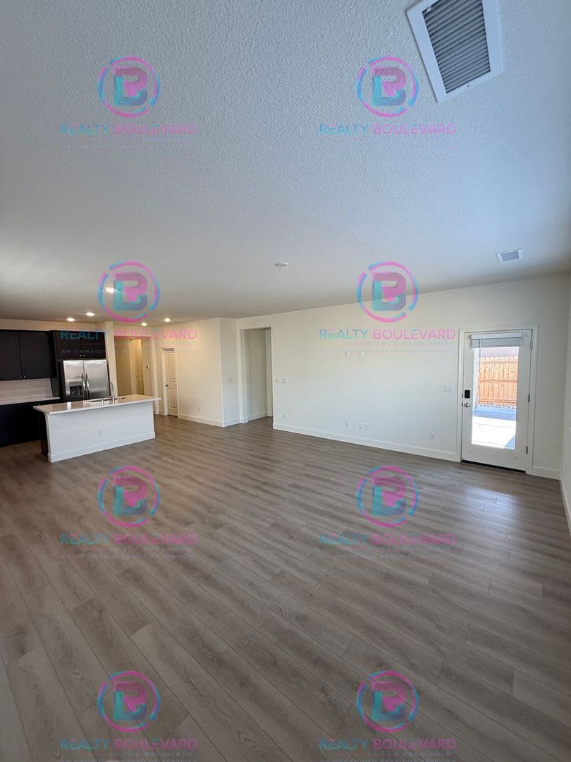 Carson City House: 1405 Bravestone Ave