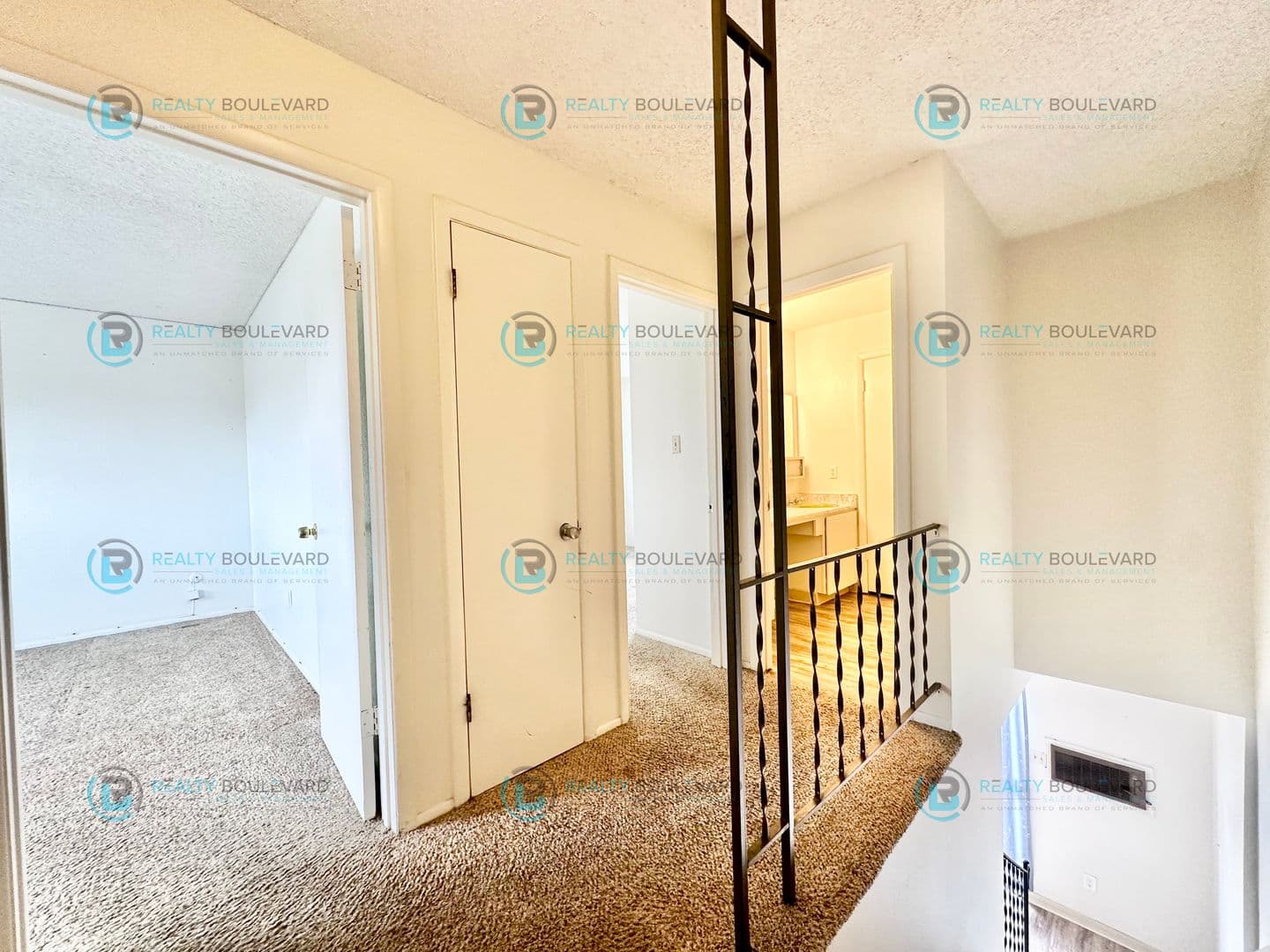 Reno House: 527 Smithridge Park