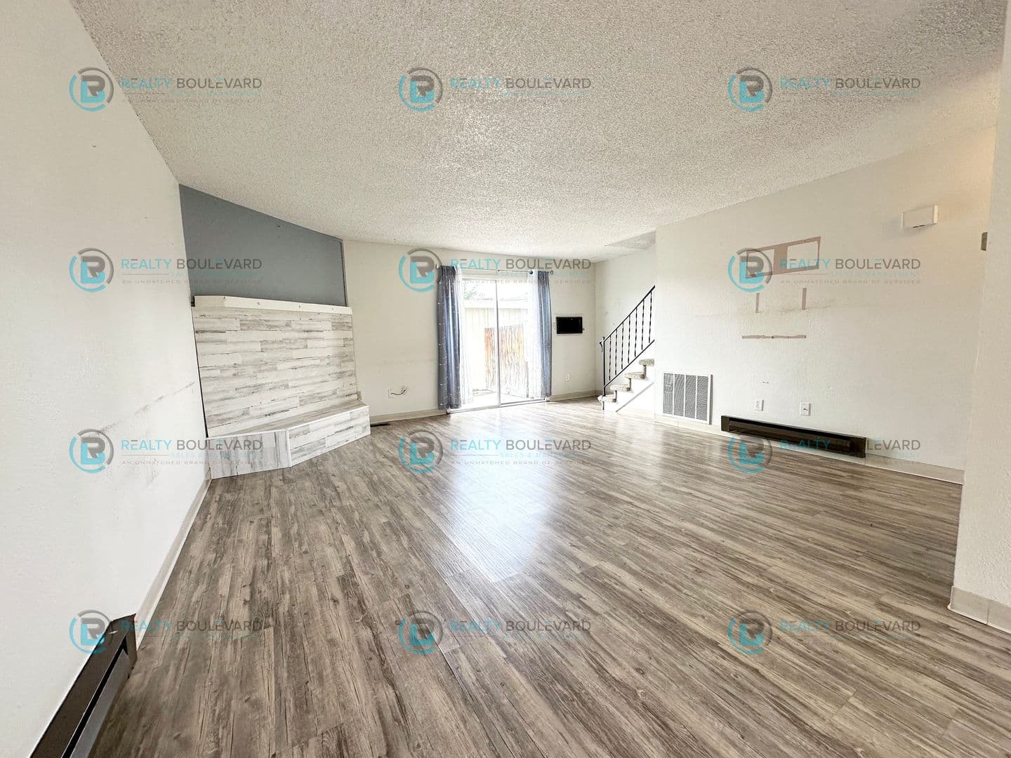 Reno House: 527 Smithridge Park