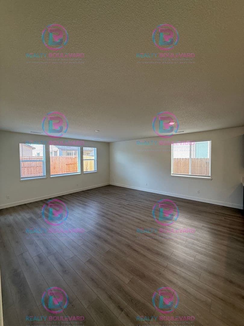 Carson City House: 1405 Bravestone Ave