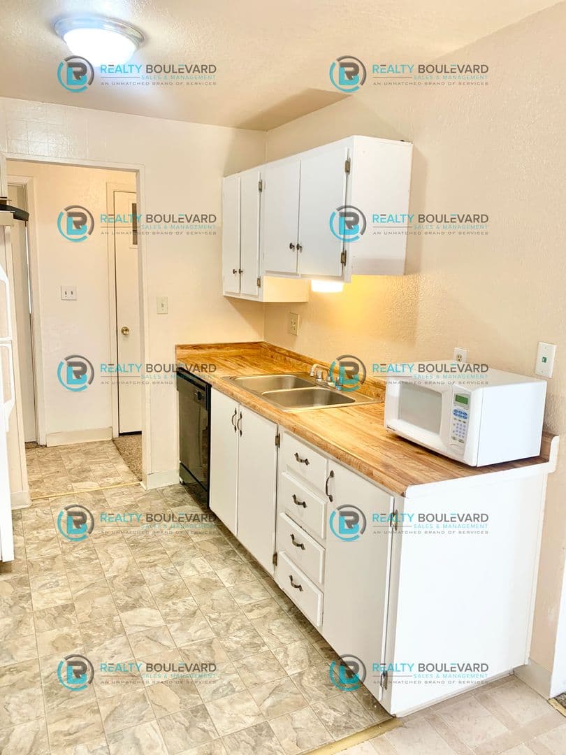 Reno House: 3909 Clear Acre Lane
