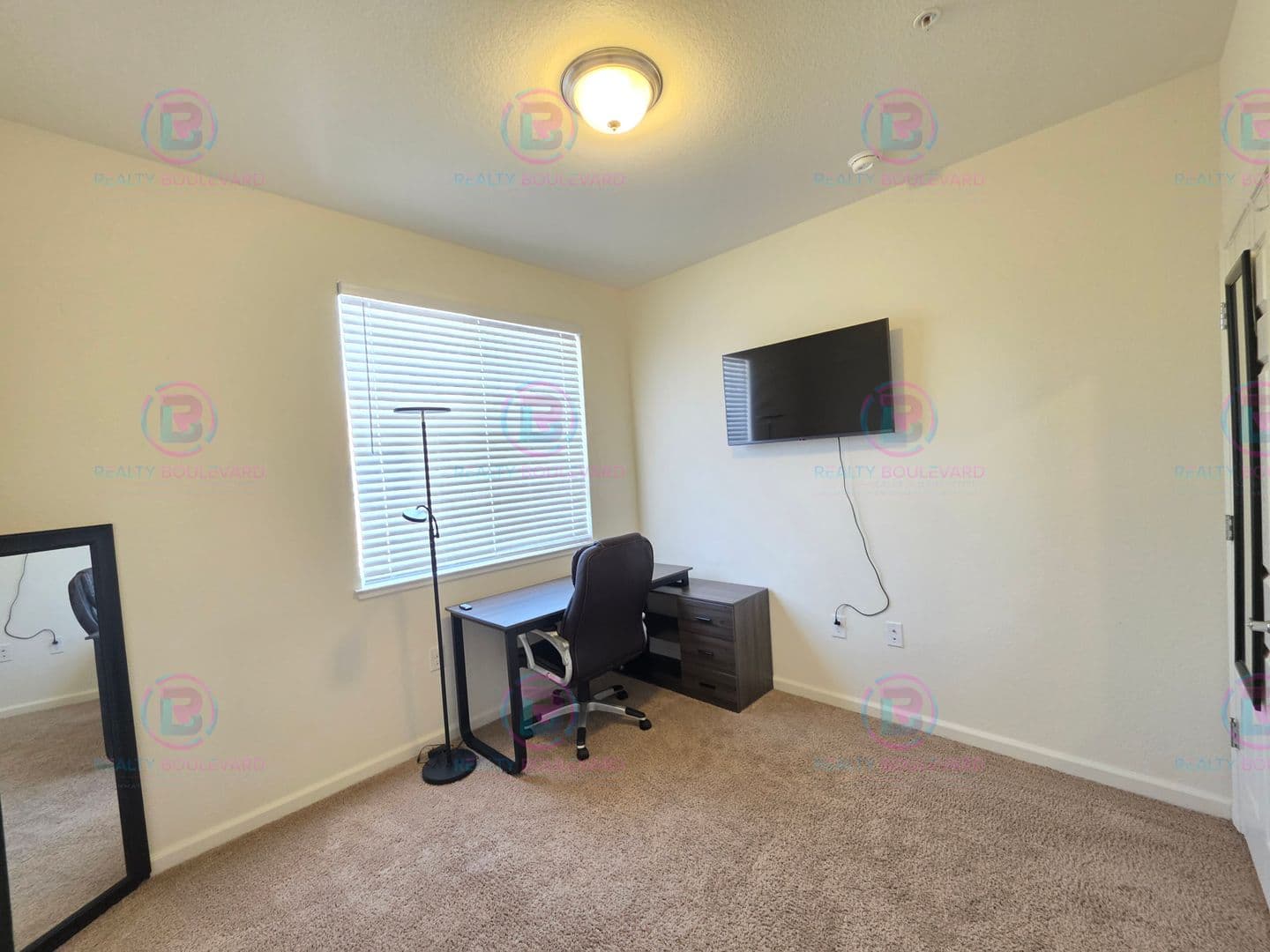Sparks House: 3010 Sterling Ridge Cir