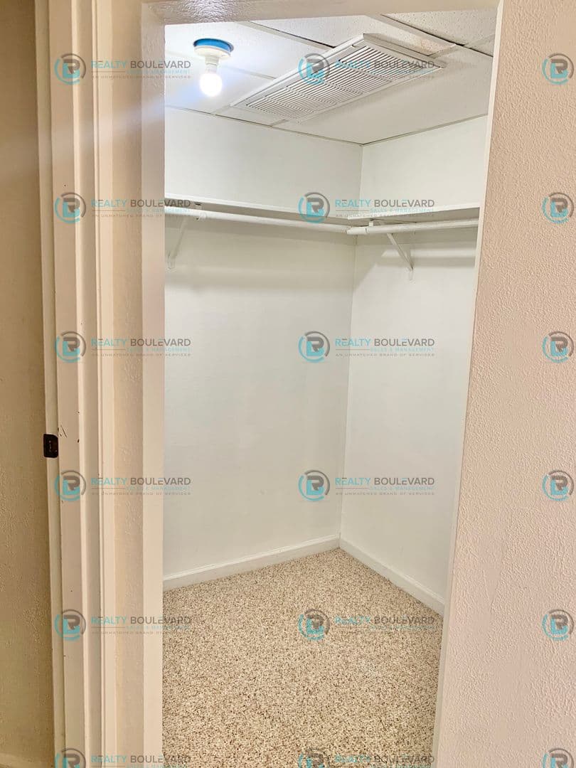 Reno Apartment: 2700 Plumas St. #311