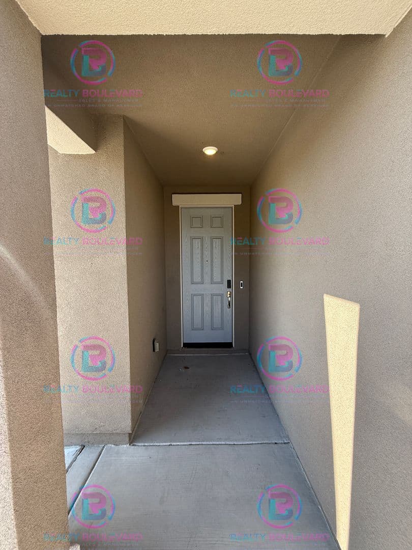 Carson City House: 1405 Bravestone Ave