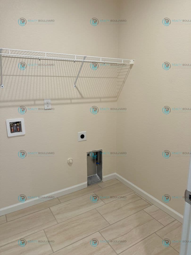 Carson City House: 1011 Middle Gate Rd