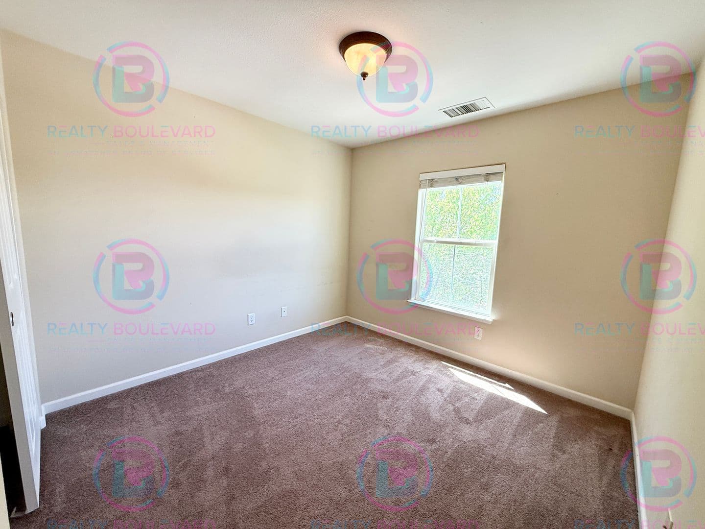 Reno House: 1905 Cave Rock Rd