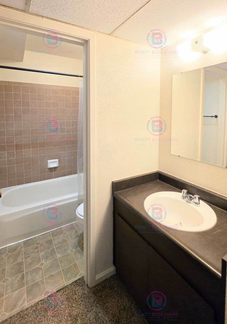 Reno Apartment: 2700 Plumas St. #311
