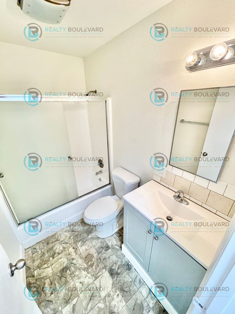 Reno Apartment: 1200-1206 Parkview St