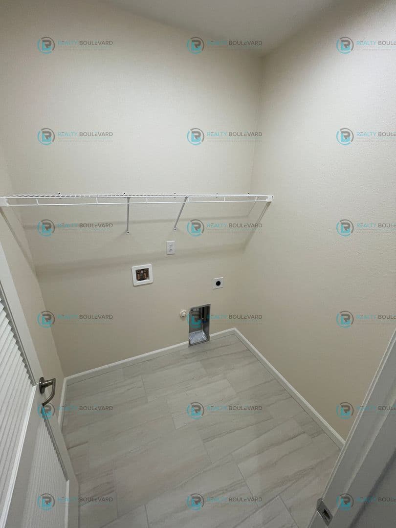 Carson City House: 1011 Middle Gate Rd