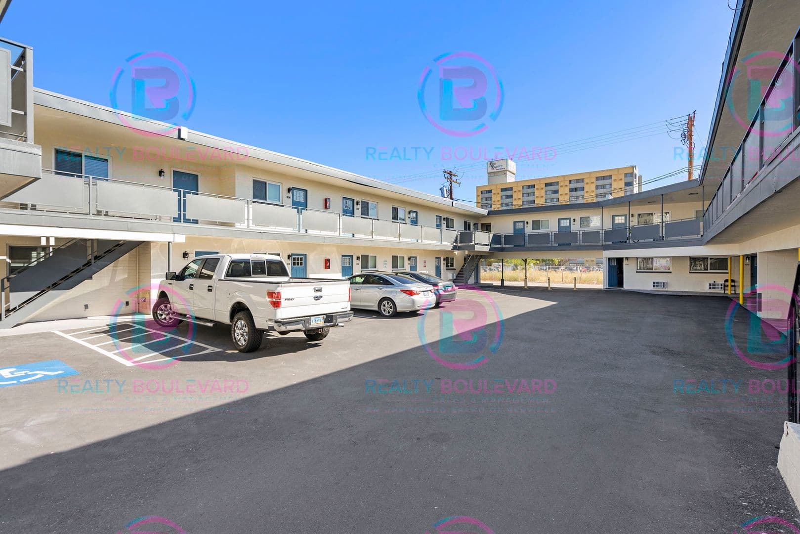 Reno Apartment: 520 University Way