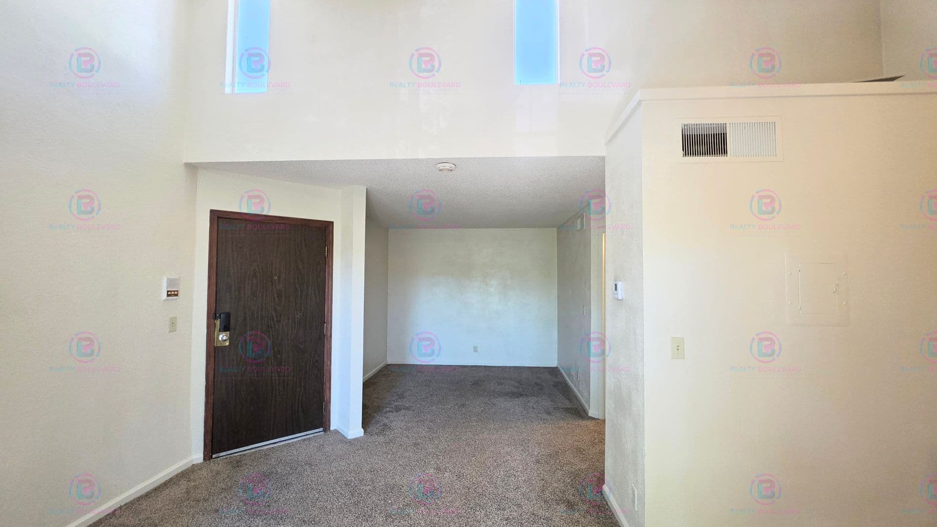 Reno Apartment: 2700 Plumas St. #311
