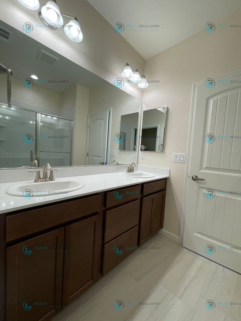 Carson City House: 1011 Middle Gate Rd