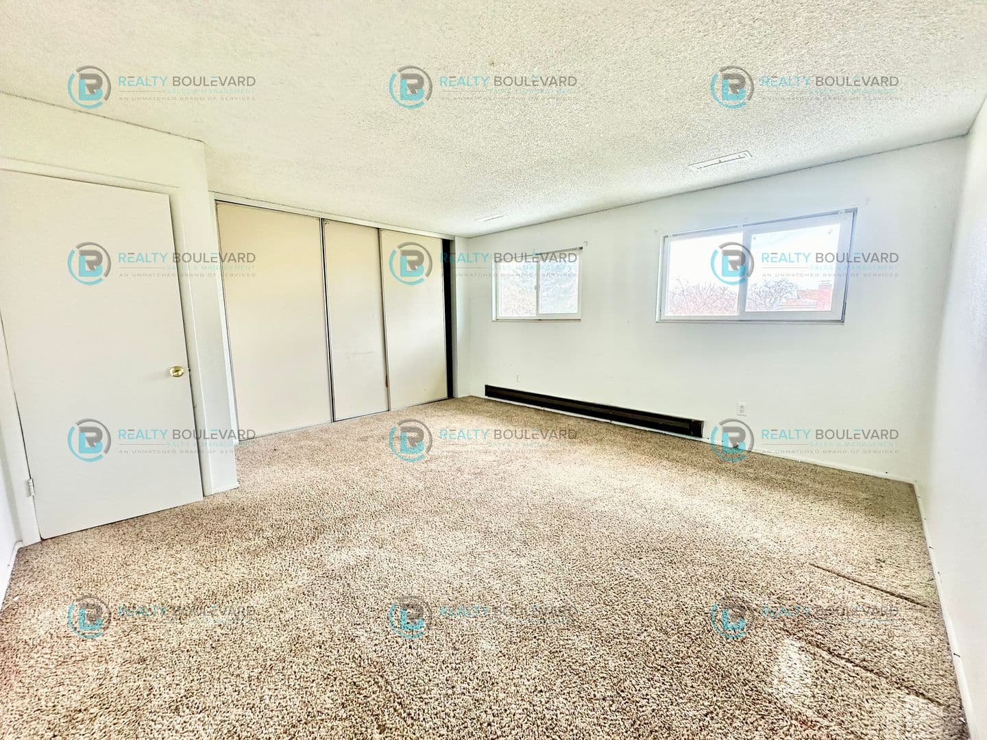 Reno House: 527 Smithridge Park