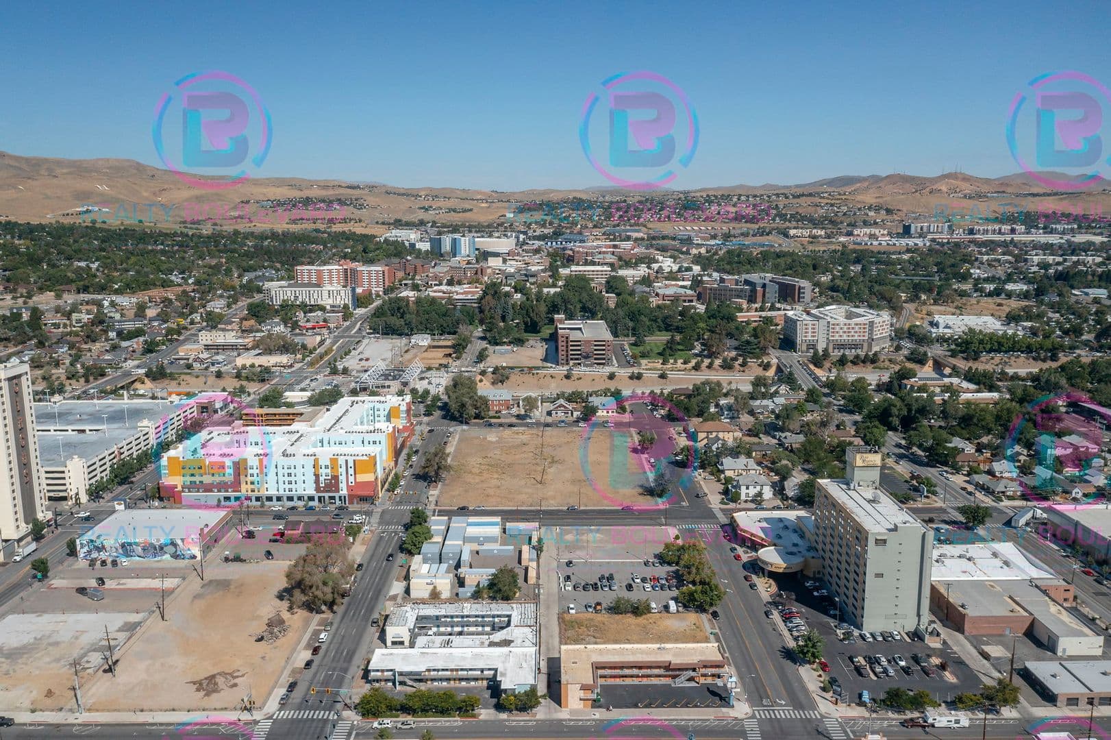 Reno Apartment: 520 University Way