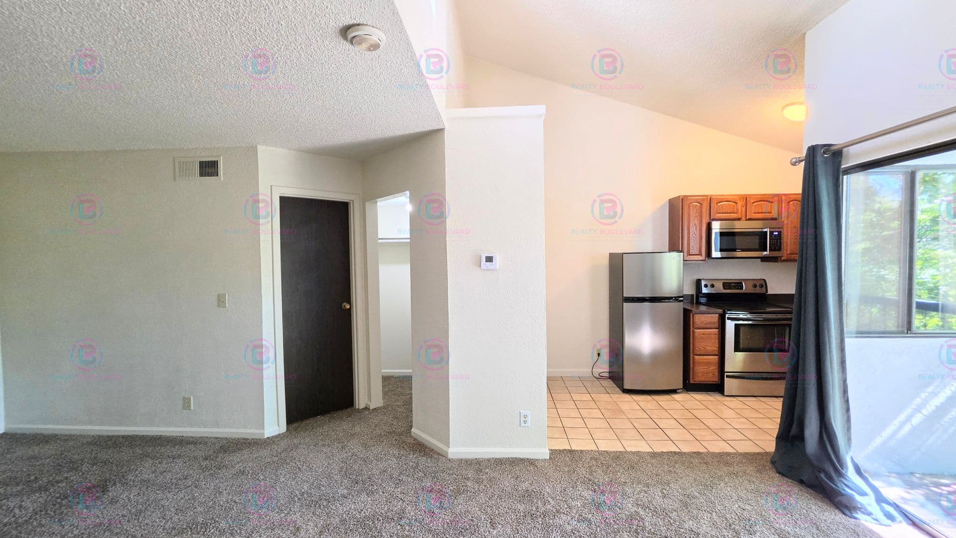 Reno Apartment: 2700 Plumas St. #311
