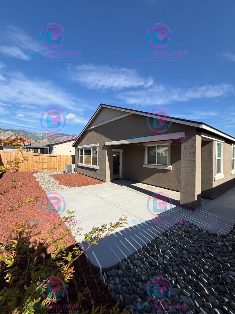 Carson City House: 1405 Bravestone Ave