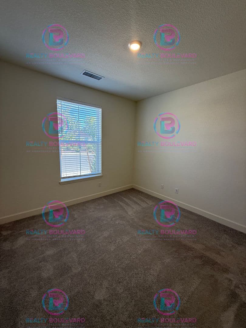 Carson City House: 1405 Bravestone Ave