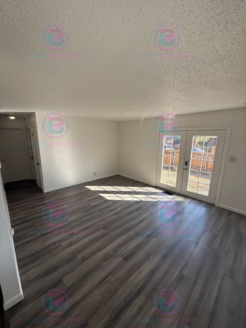 Reno House: 1137 Arnold Dr.