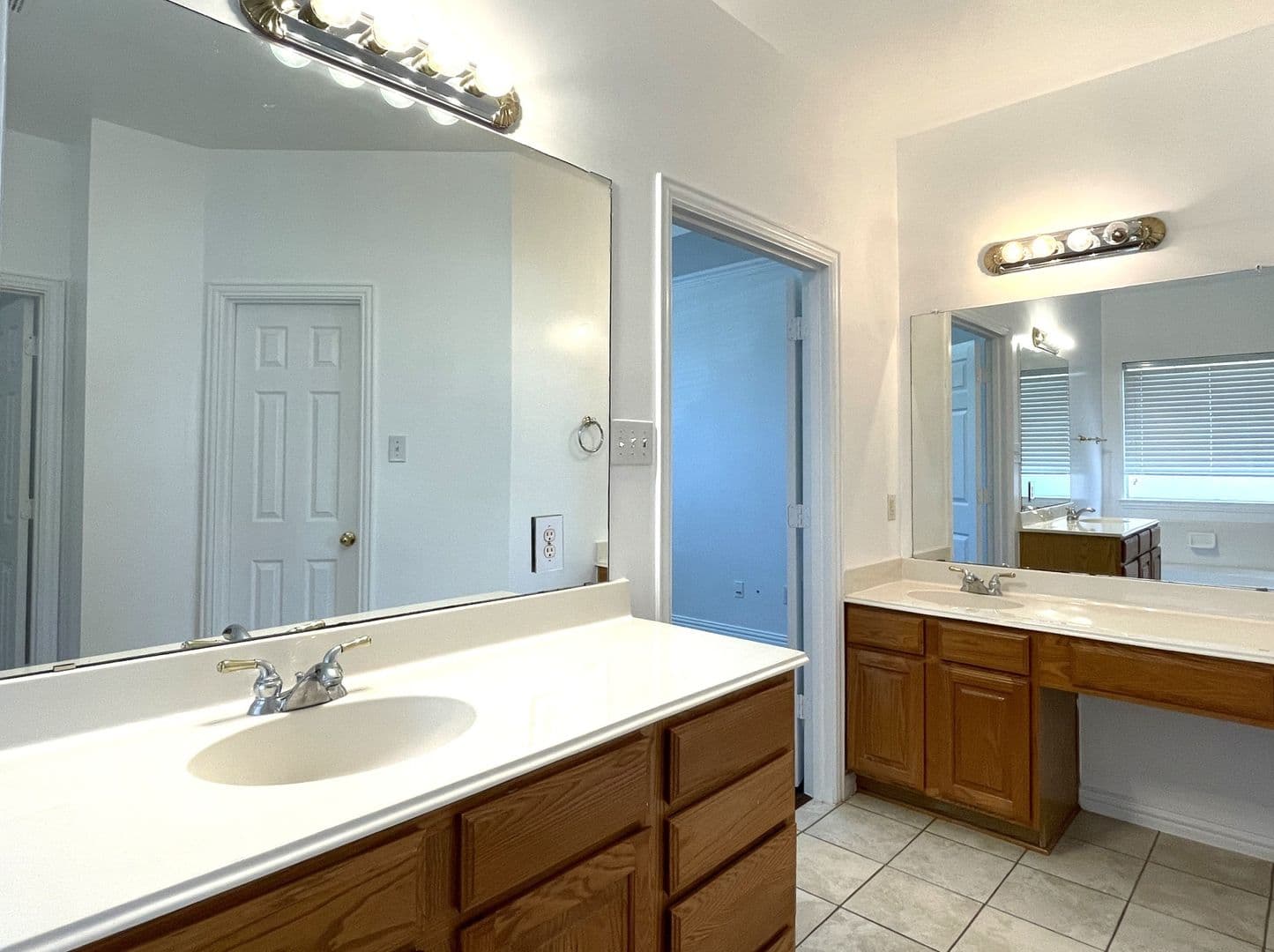 Plano House: 4400 Avebury Dr