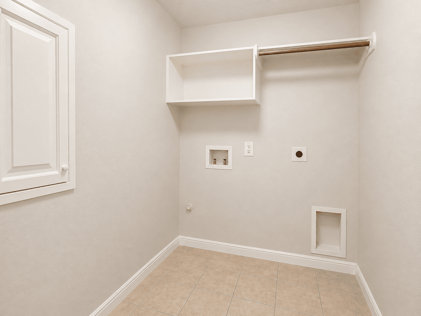 Fresno House: 2119 Hawthorne Brook
