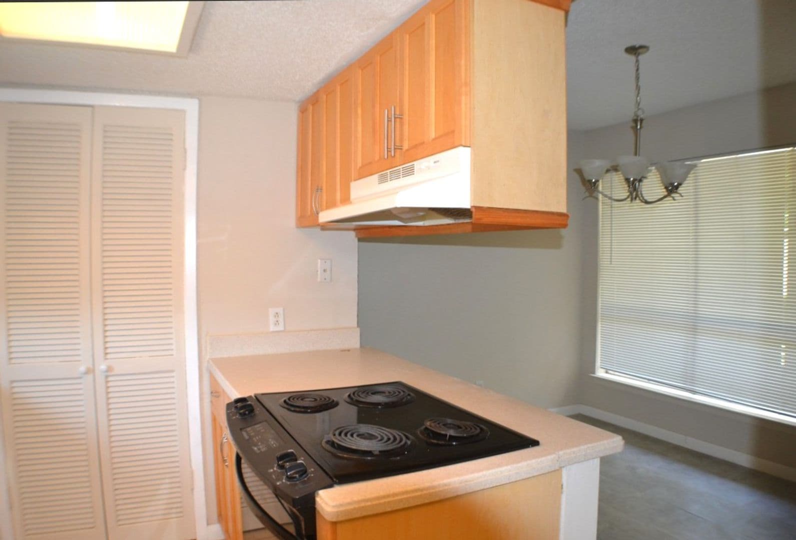 Dallas House: 5616 Harvest Hill Rd