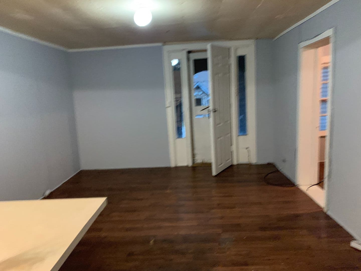 Denison Apartment: 2711 W Walker St