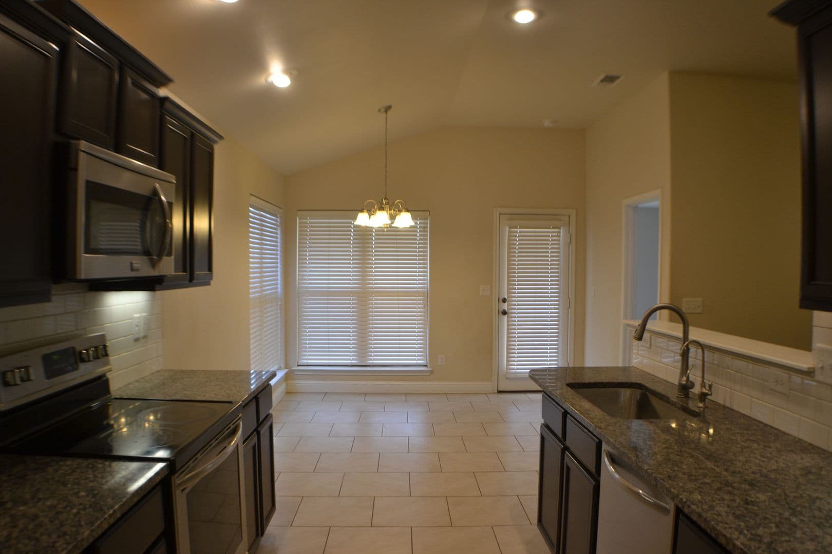 Midland House: 1220 Randolph Lane