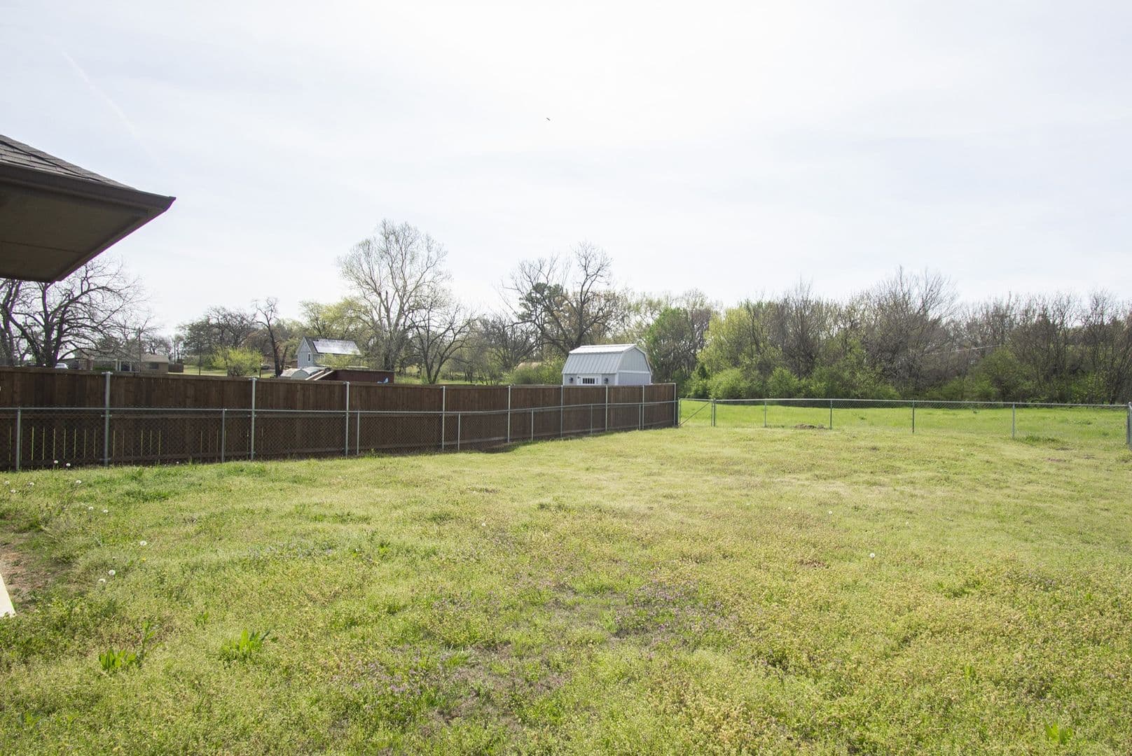 Denison House: 700 E Bullock St