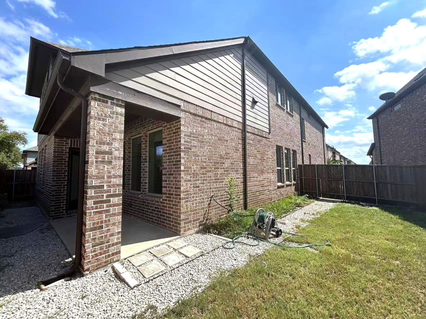 Richardson House: 1134 Alpine Dr
