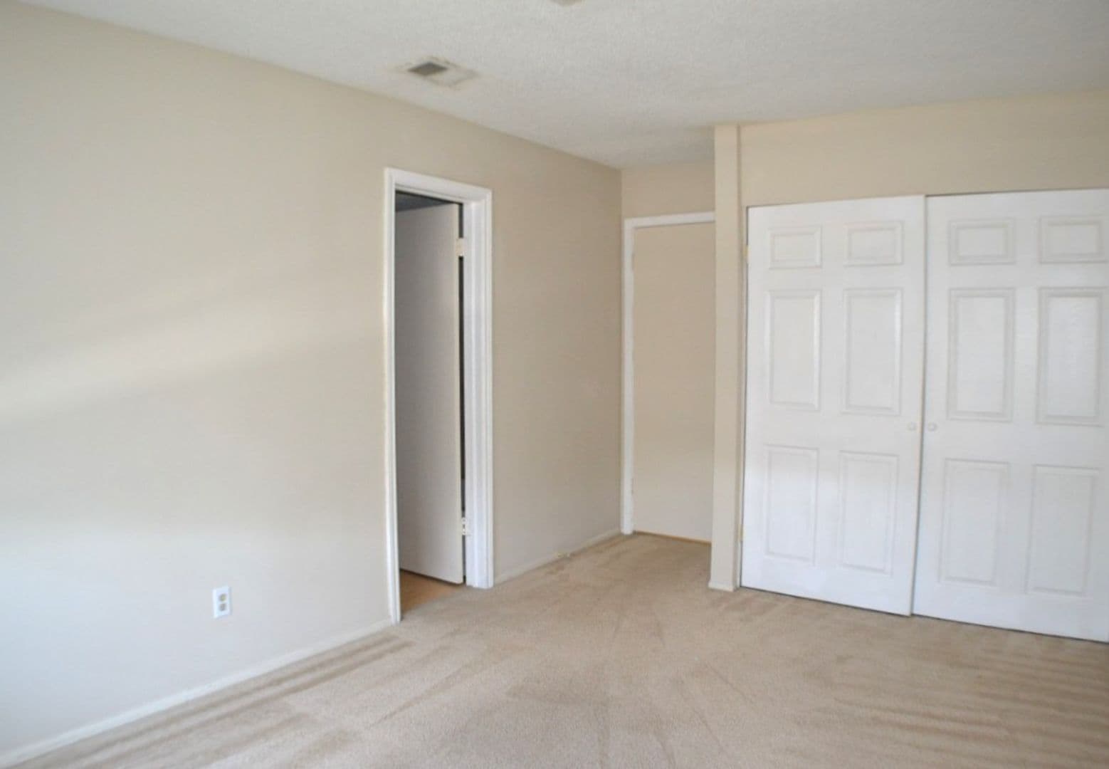 Dallas House: 5616 Harvest Hill Rd